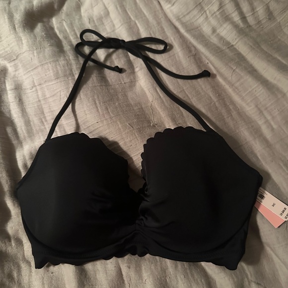 Victoria’s Secret scalloped swimming suit top black 34C - Picture 1 of 2